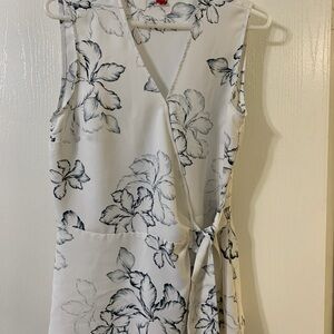 Floral Wrap Sleeveless Top - White and Blue